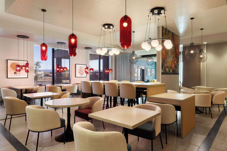 Food & Drinks 5, Wingate by Wyndham Kingman, Mohave