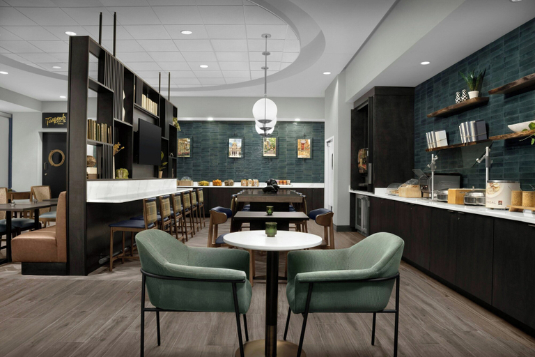Food & Drinks 5, SpringHill Suites Savannah Downtown / Historic District, Chatham