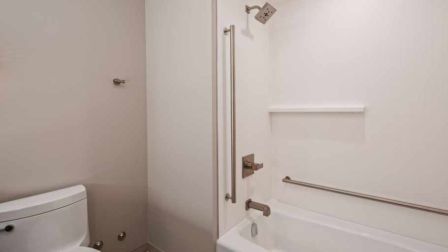 Bathroom 3, Best Western Premier Winnipeg East, Division No. 11