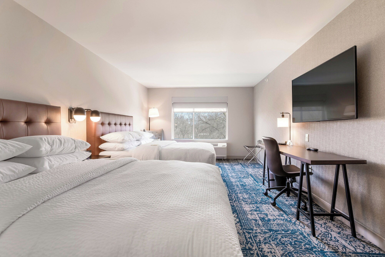 Bedroom 4, Four Points by Sheraton Elkhart, Elkhart