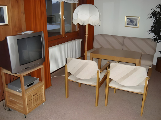 Bedroom 10