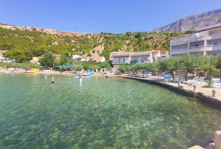 Others 3, Beach House - Apartments Ana, Dugi Rat