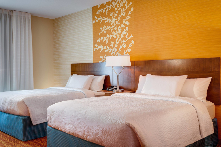 Bedroom 2, Fairfield Inn & Suites by Marriott Anderson, Madison