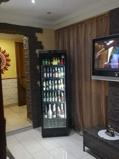 Food & Drinks 4, Hotel Proibito, Napoli