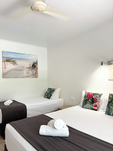 Bedroom 3, Amaroo Rainforest Resort, Magnetic Island