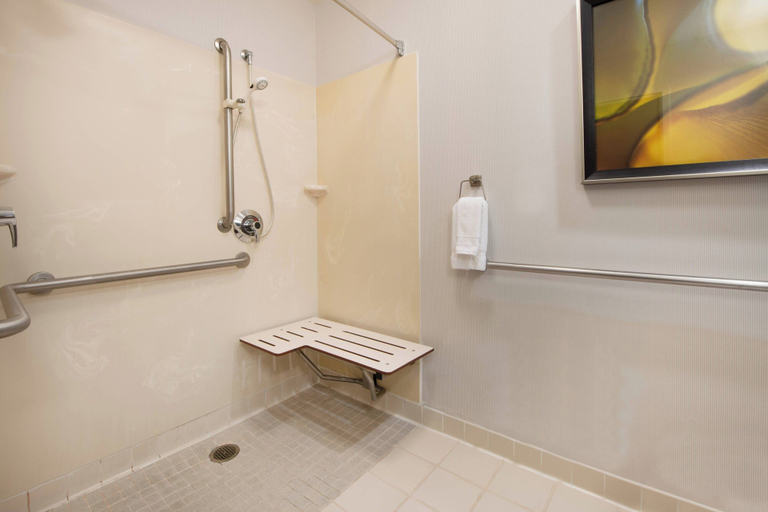 Bathroom 10