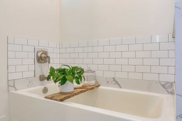 Bathroom 3, Socal Cottage by Avantstay Near Gaslamp + Firepit, San Diego