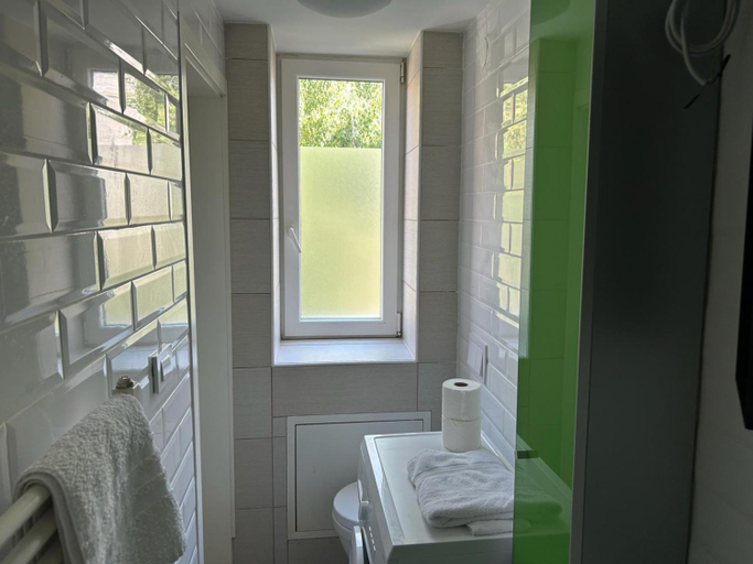 Bathroom 2, Noble Studio Apartments, Zagreb