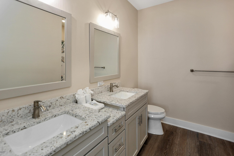 Bathroom 3, Pelican's Perch, Gulf