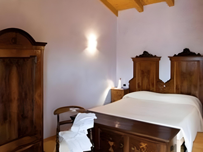 Bedroom 18