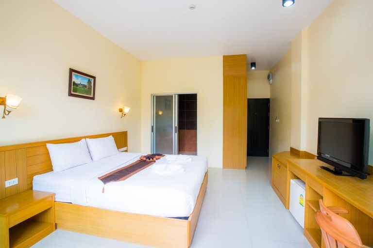 Bedroom, Kanokan Hotel, Muang Kanchanaburi