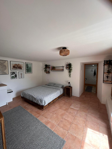 Others 2, Zevari studio with amazing views!, Seia