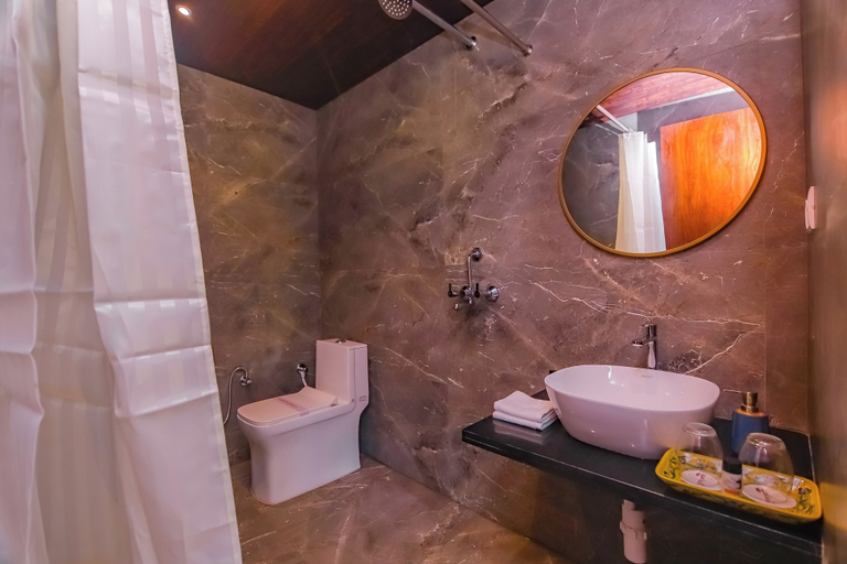 Bathroom 5, Ananyamaya Nature Lodge, Sawai Madhopur