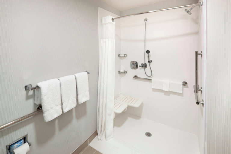 Bathroom 4, Courtyard by Marriott Pensacola, Escambia