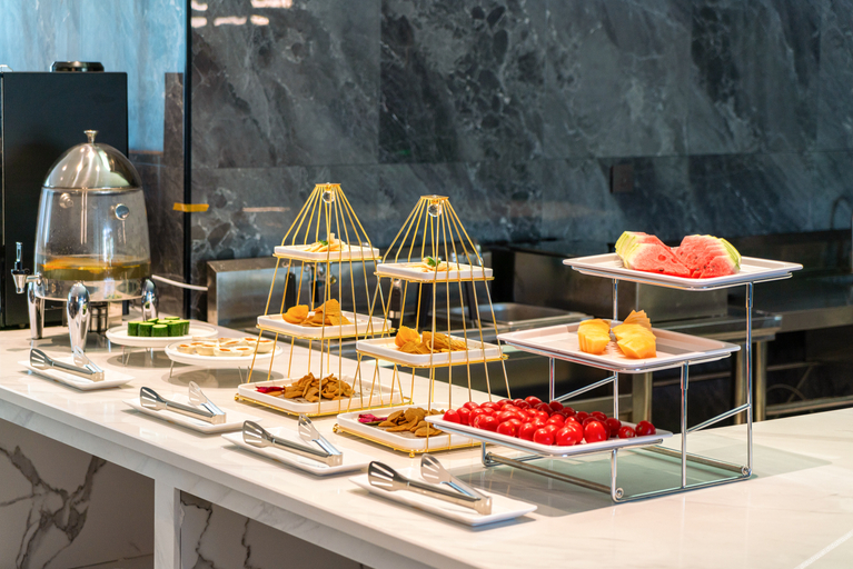 Food & Drinks 5, Rezen Dong Hotel Haining High-tech Industrial Park, Jiaxing