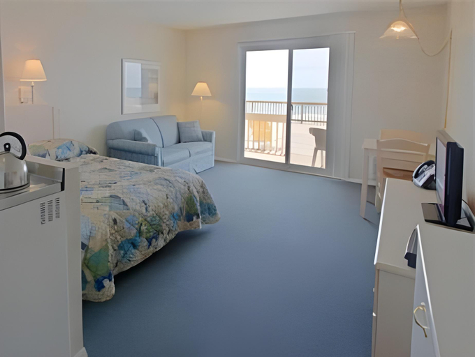 Bedroom 24