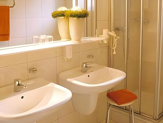 Bathroom 3