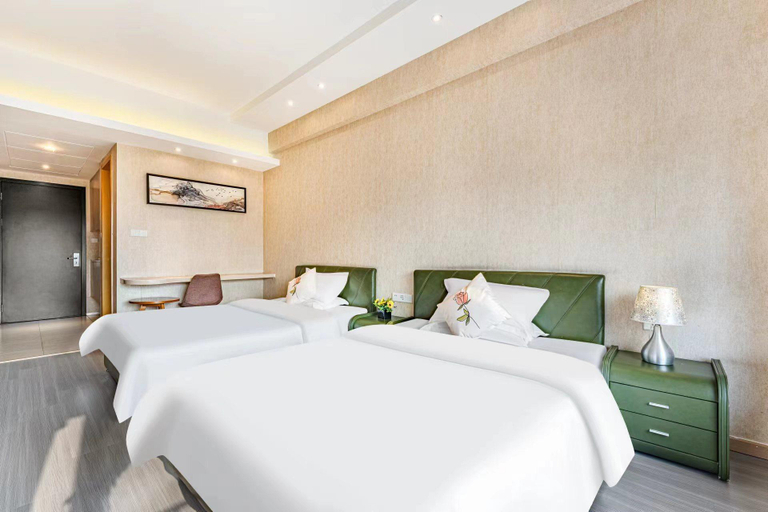 Bedroom 14