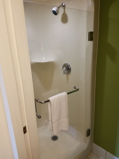 Bathroom 3, Wingate by Wyndham Macon I-475, Bibb