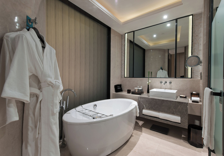 Bathroom 5, Pullman Shanghai Xuhui, Shanghai