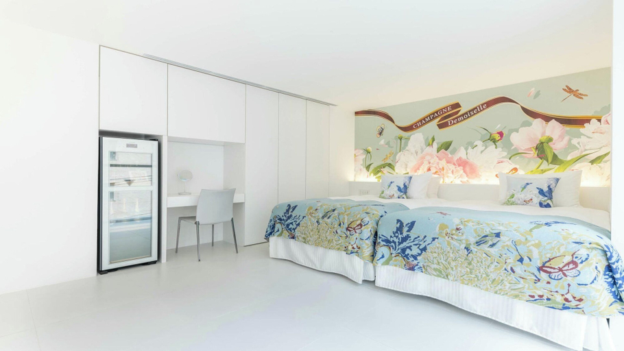 Bedroom 23