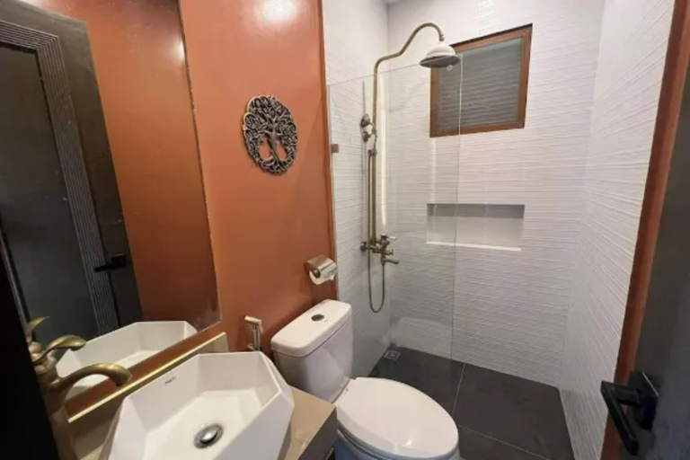 Bathroom 5, Nawa Wellness, Calatagan
