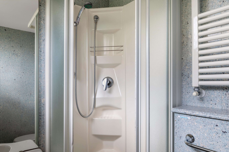 Bathroom 7