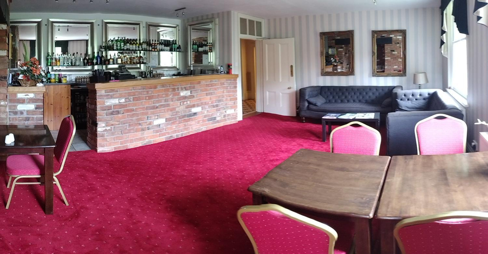 Others 4, St Nicholas House, Lincolnshire