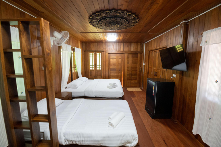 Bedroom 8