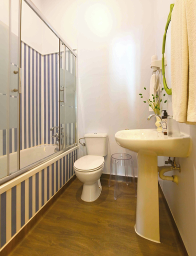Bathroom 5, Casinha das Flores, Lisbon