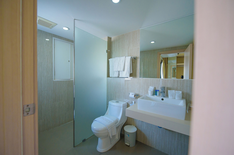 Bedroom 4, O2 luxury hotel, Bang Plee
