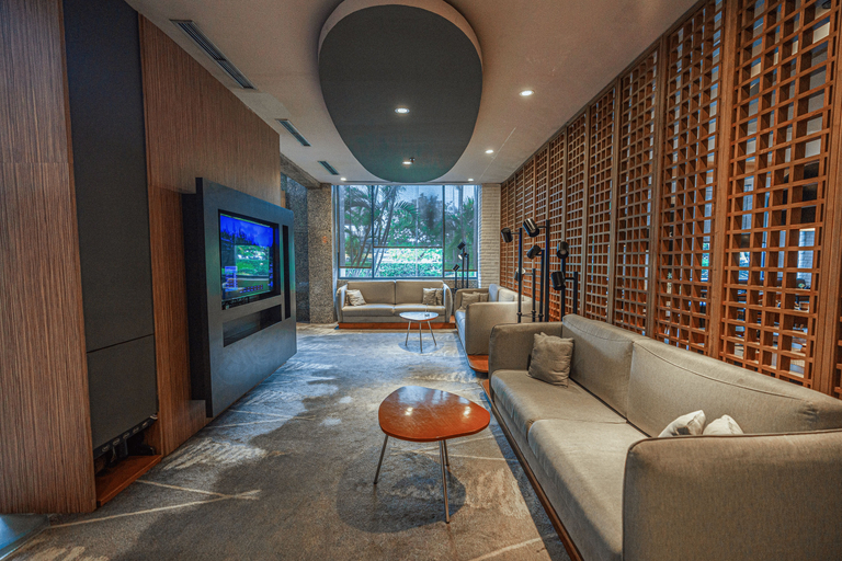 Exterior & Views 22