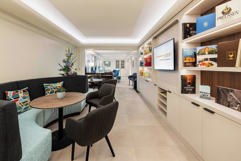 Food & Drinks 5, Courtyard by Marriott Hamburg Airport, Hamburg