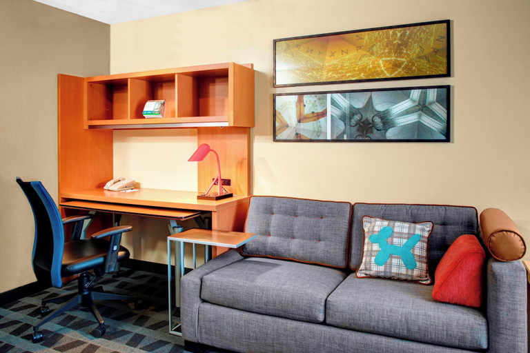 TownePlace Suites by Marriott Fresno, Fresno