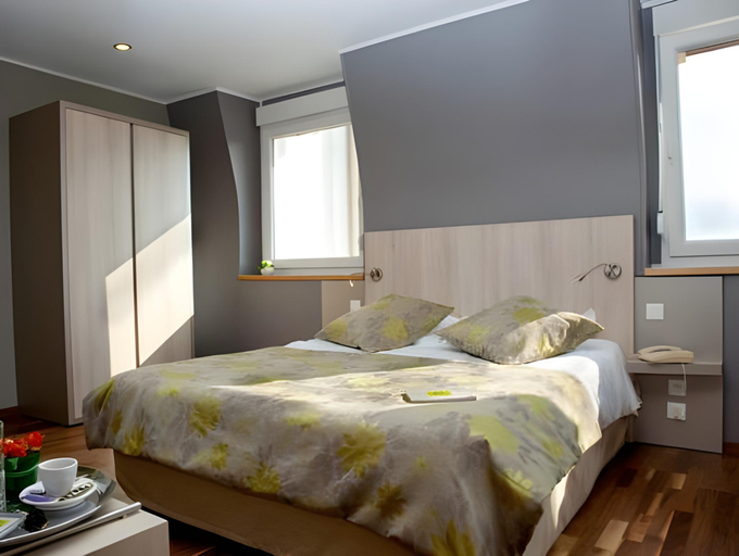 Bedroom 16