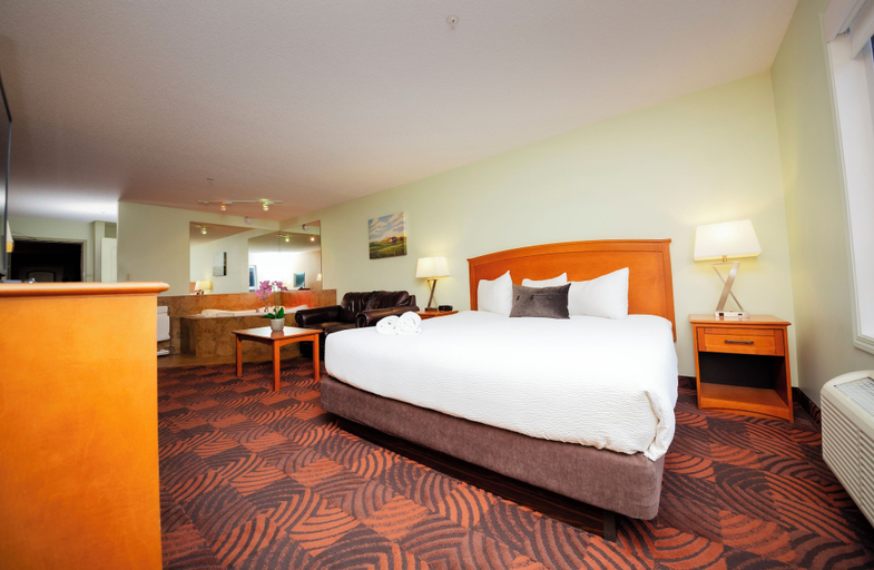 Bedroom 3, Service Plus Inns and Suites Calgary, Division No. 6