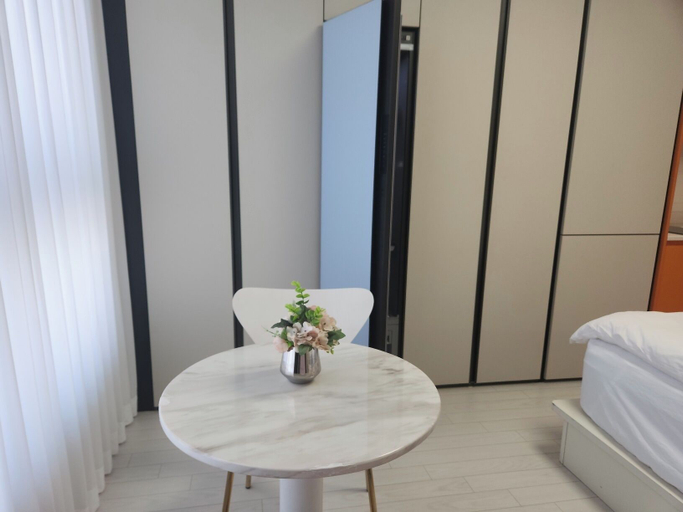 Bedroom 18