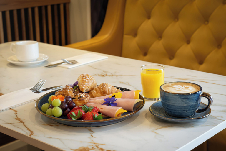 Food & Drinks 5, Grand Canal Hotel Dublin, Dublin