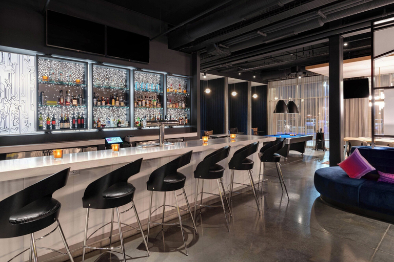 Food & Drinks 5, Aloft by Marriott Cincinnati West Chester, Butler