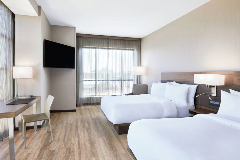 Bedroom 2, AC Hotel by Marriott Huntsville Downtown, Madison