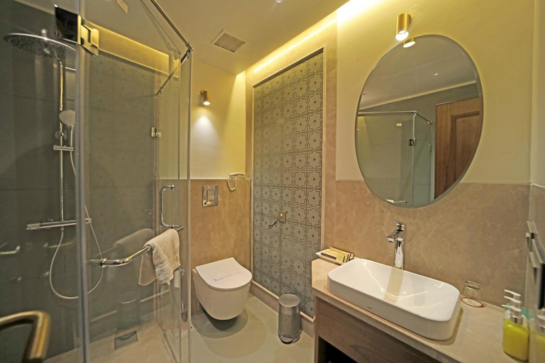 Bathroom 3, Hotel Amantra Comfort, Udaipur