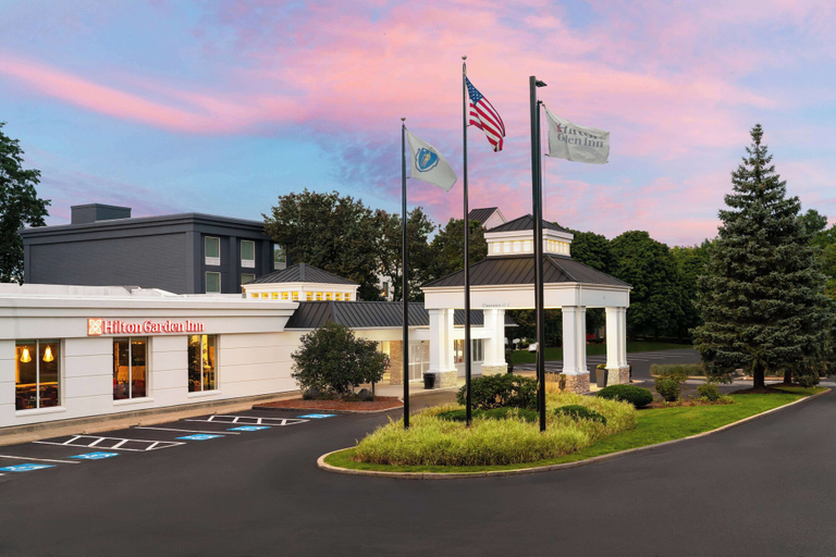 Exterior & Views 2, Hilton Garden Inn Boston-Burlington, Middlesex