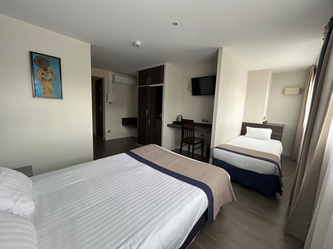 Bedroom 14