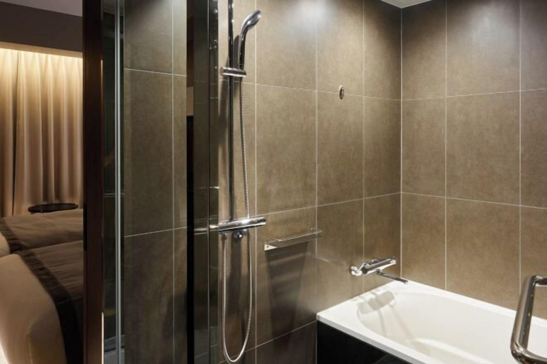 Bathroom 17