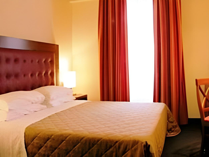 Bedroom 9