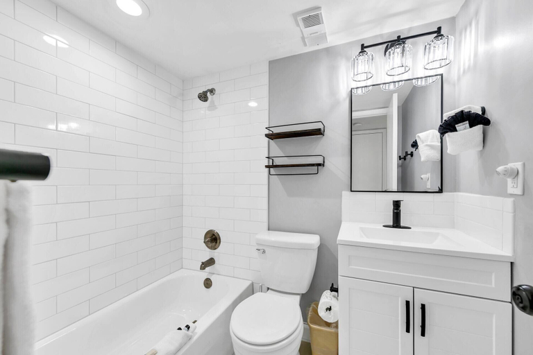 Bathroom 4, Beachcrest 101, Walton