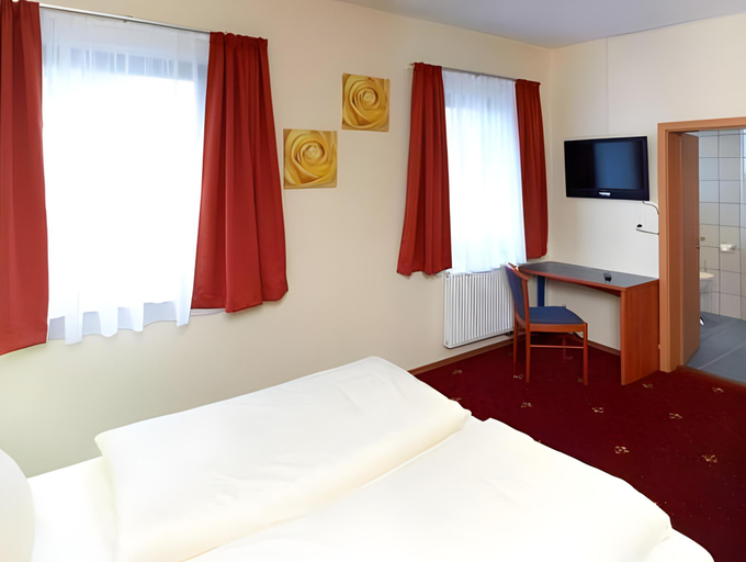 Bedroom 19