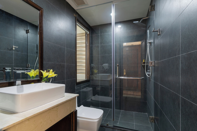 Bathroom 2, Palazzo Da Nang Beach Hotel, Da Nang