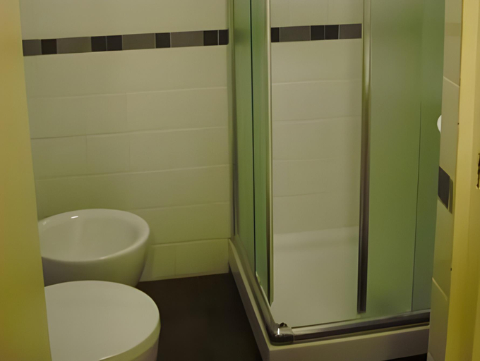 Bathroom 4