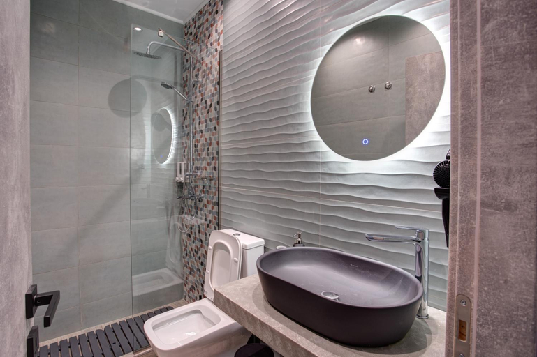 Bathroom 3, Agora Apartments, North Aegean